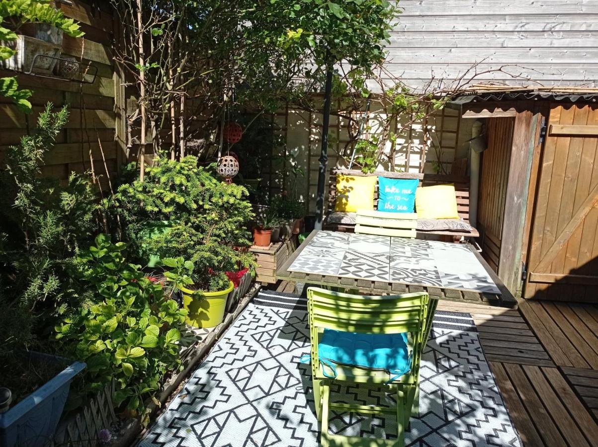 L'Atelier De Jocelyne Apartment Beuzeville Luaran gambar