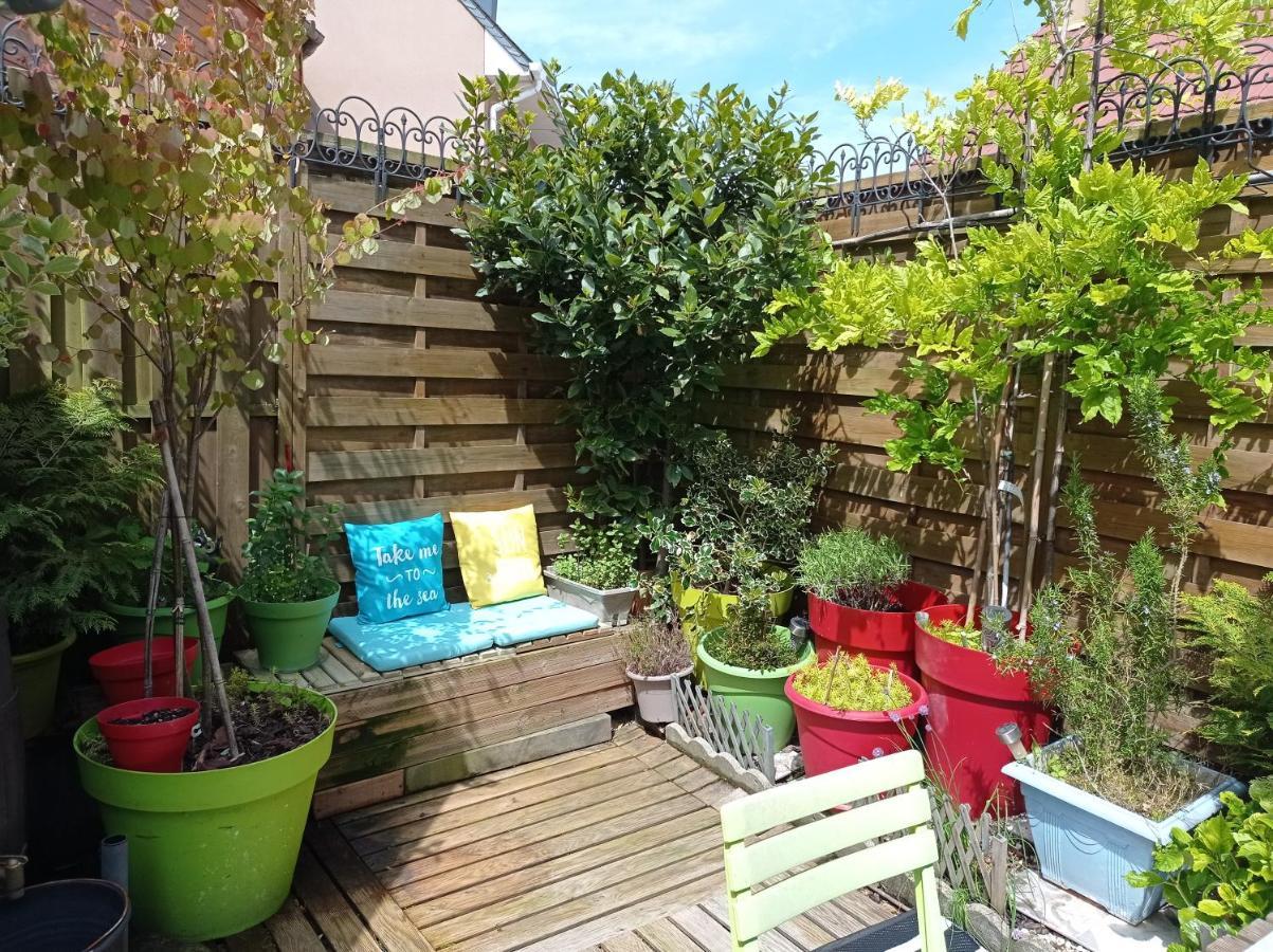 L'Atelier De Jocelyne Apartment Beuzeville Luaran gambar