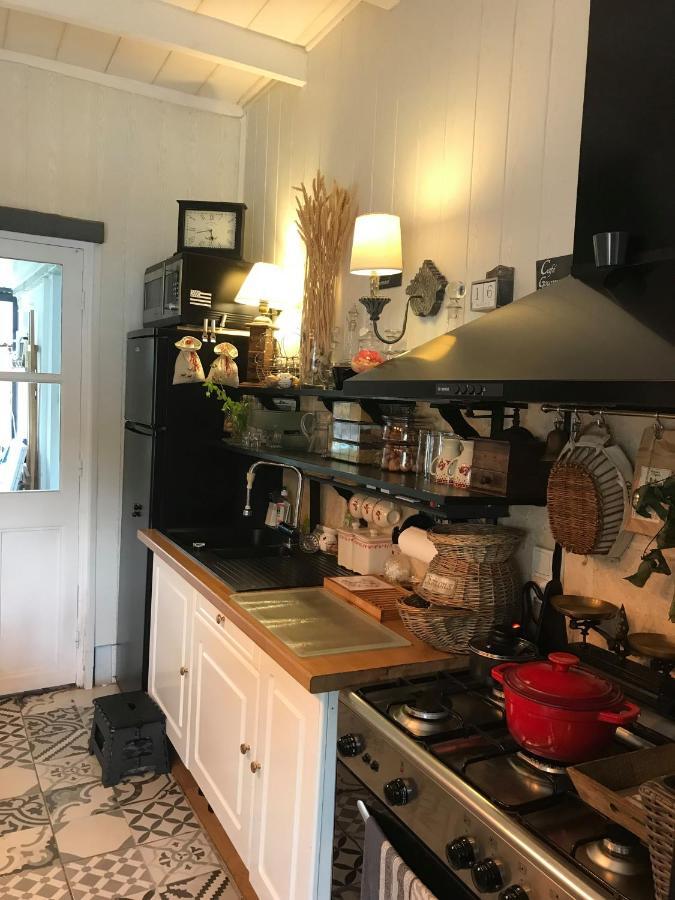 L'Atelier De Jocelyne Apartment Beuzeville Luaran gambar