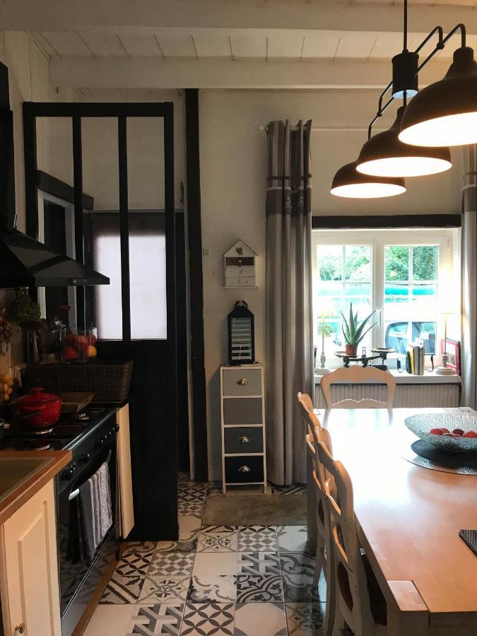 L'Atelier De Jocelyne Apartment Beuzeville Luaran gambar