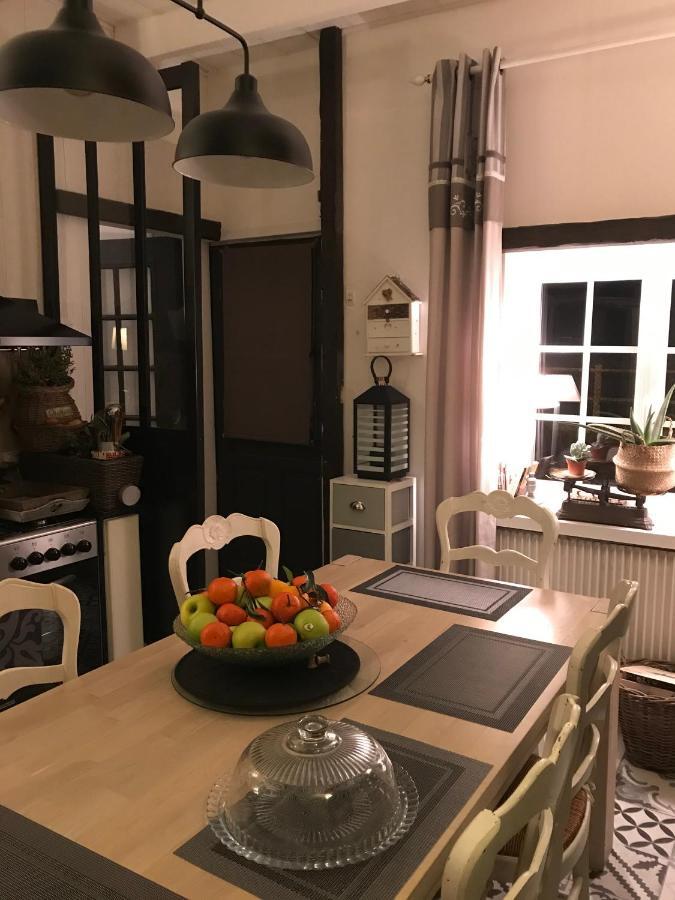 L'Atelier De Jocelyne Apartment Beuzeville Luaran gambar
